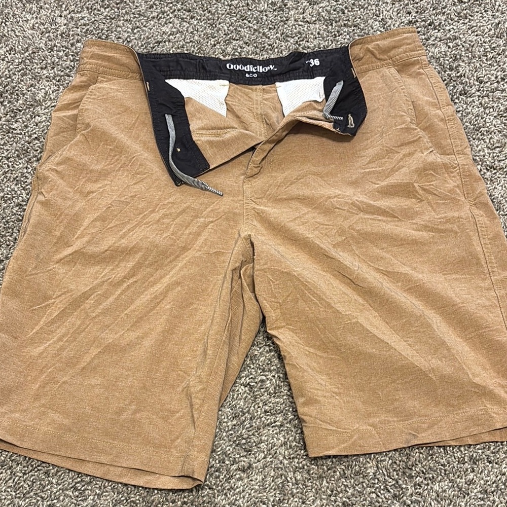Goodfellow & Co Tan Flat Front Shorts